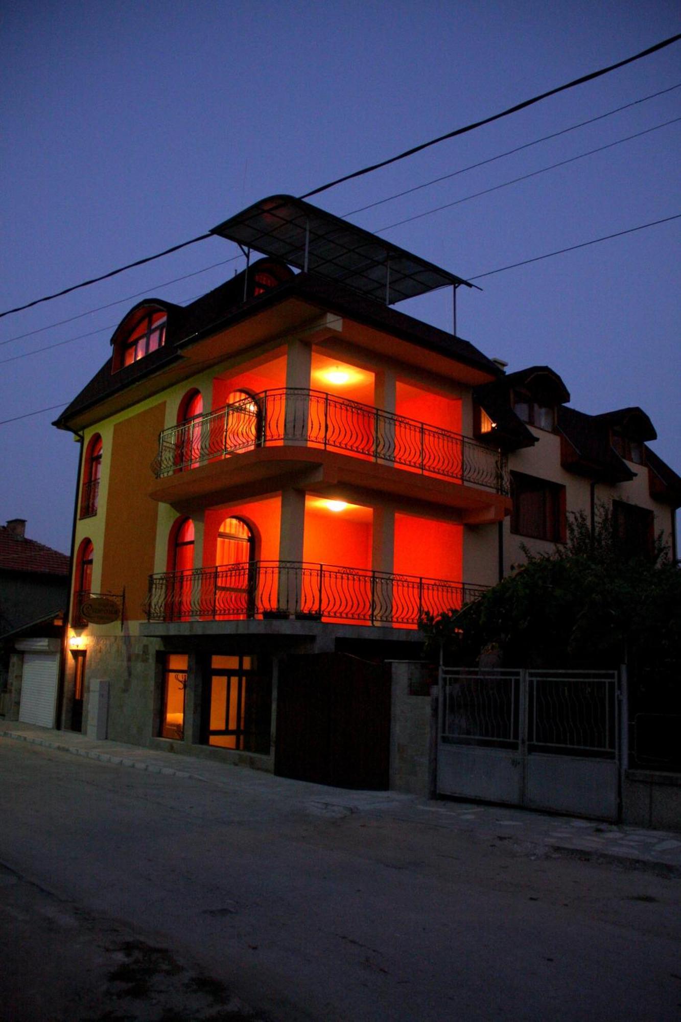Guest House Stelia Βέλινγκραντ Εξωτερικό φωτογραφία