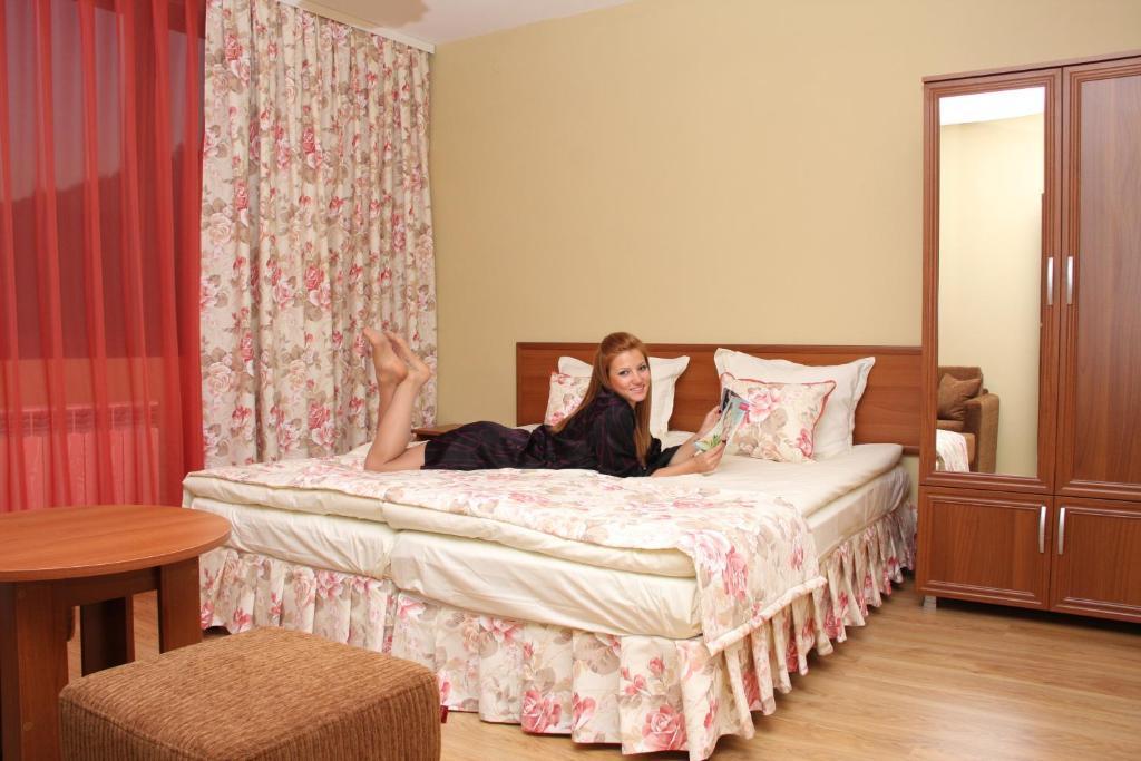 Guest House Stelia Βέλινγκραντ Δωμάτιο φωτογραφία